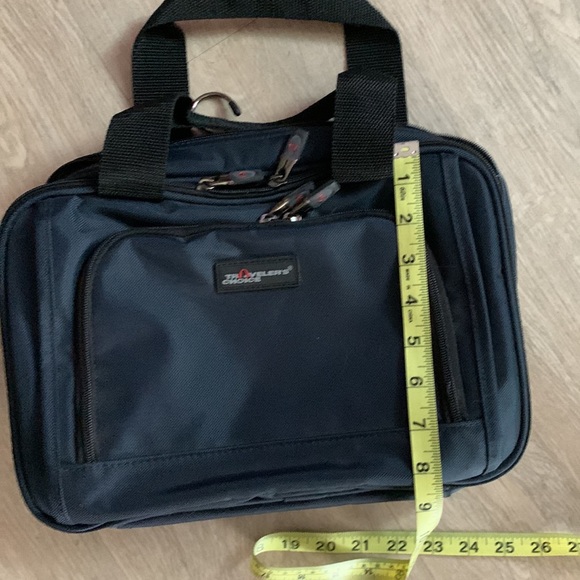 Travelers Choice essential bag - Picture 4 of 8